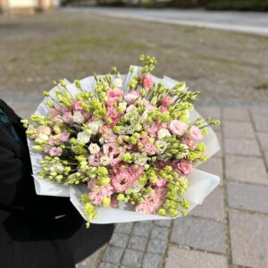 kytica lisianthus, eustoma, romantická kytica, kytica prešov, donáška prešov, kvetinárstvo prešov
