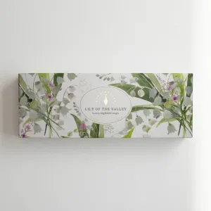 Darčeková sada Jazmín & lesná jahoda od The English Soap Company v elegantnom darčekovom balení. Krásny darček ku kytici, samostatne alebo do darčekového koša. Možnosť doručenia cez Packetu po celom Slovensku. Dovoz kvetov, dovoz kytíc Prešov a okolie, rozvoz kvetov Prešov, kvetinárstvo Prešov.