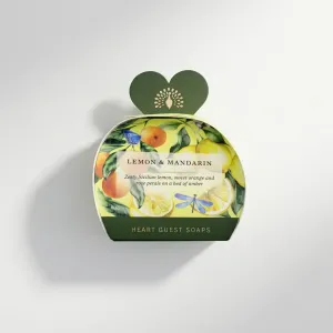 Darčekové mydlové srdiečka Citrón & mandarínka od The English Soap Company v elegantnom darčekovom balení. Svieža citrusová vôňa a krásna pozornosť pre výnimočné chvíle. Možnosť doručenia cez Packetu po celom Slovensku. Dovoz kvetov, dovoz kytíc Prešov a okolie, rozvoz kvetov Prešov, kvetinárstvo Prešov.